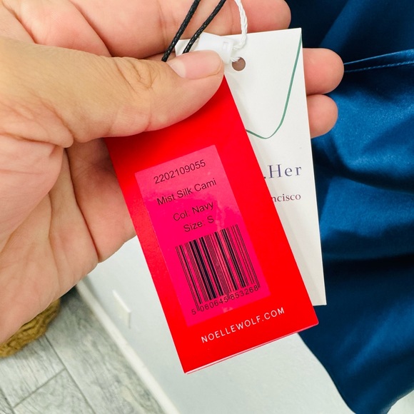 NWT Noelle Wolf Mist Silk Navy Blue Camisole - Picture 6 of 10